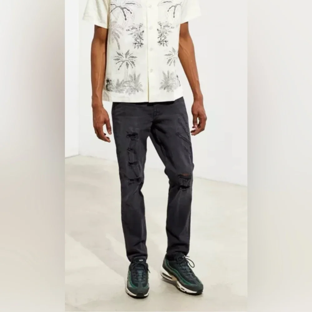 Urban Outfitters || BDG Black Distressed Skinny Stretch Jeans - Picture 2 of 9